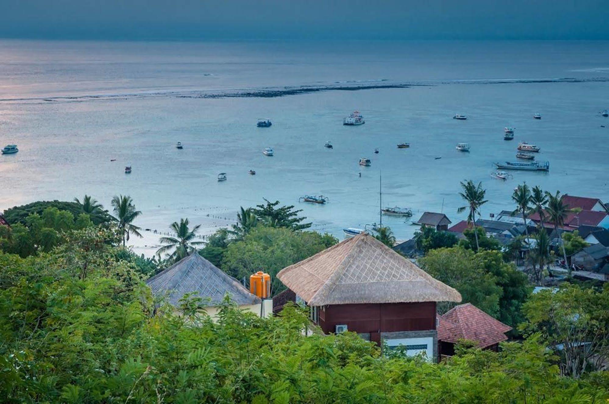 Villa Mimpi Manis Nusa Lembongan  Exterior photo